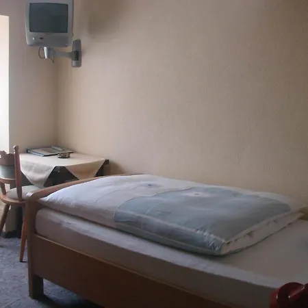 Hotel Hutter *